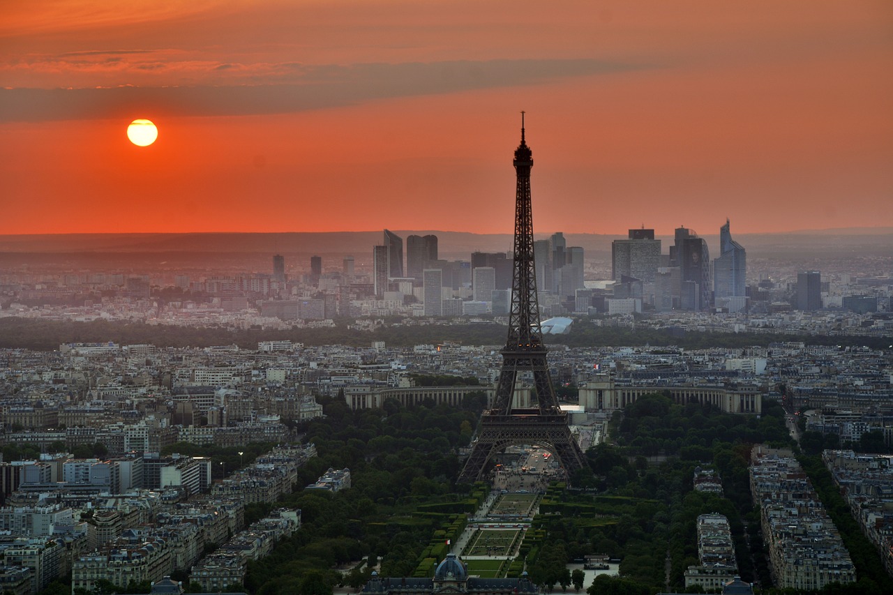Airbnb legal an statistics Paris