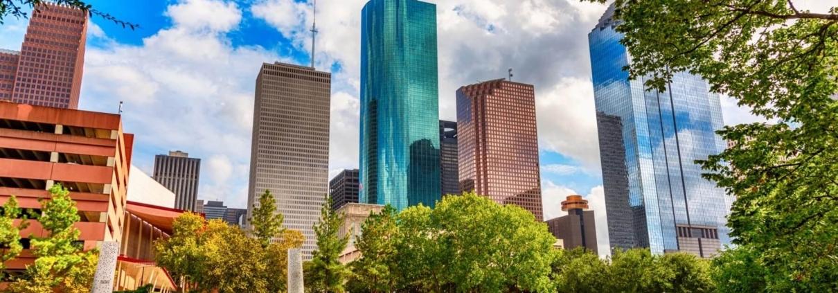 Why Airbnb in Houston is a Great Investment - Short Review